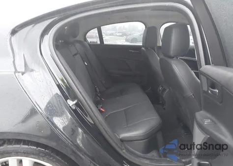 2018 Jaguar Xe 35T Premium из США, поврежденный, VIN SAJAJ4EV5JCP21848